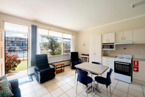 Forster Holiday Lodge 03, Forster